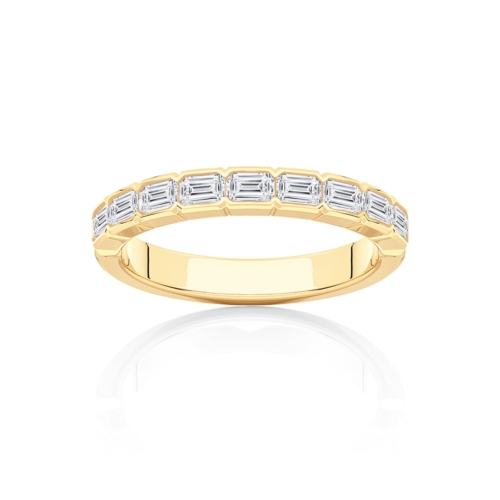 Diamond Classic Wedding Ring in Yellow Gold | Isa