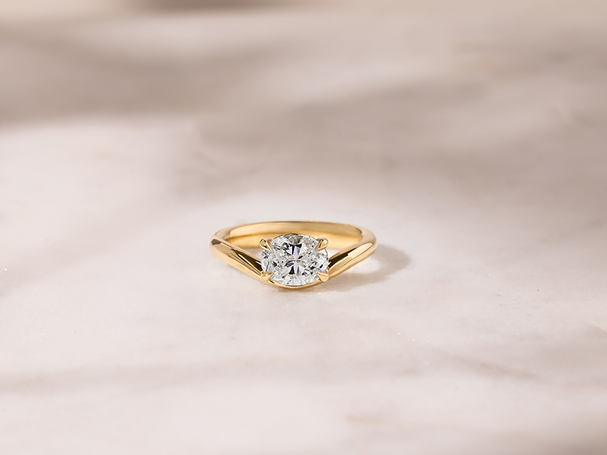 eyrie-engagement-ring-yellow-gold-and-diamodn-centre-larsen-jewellery